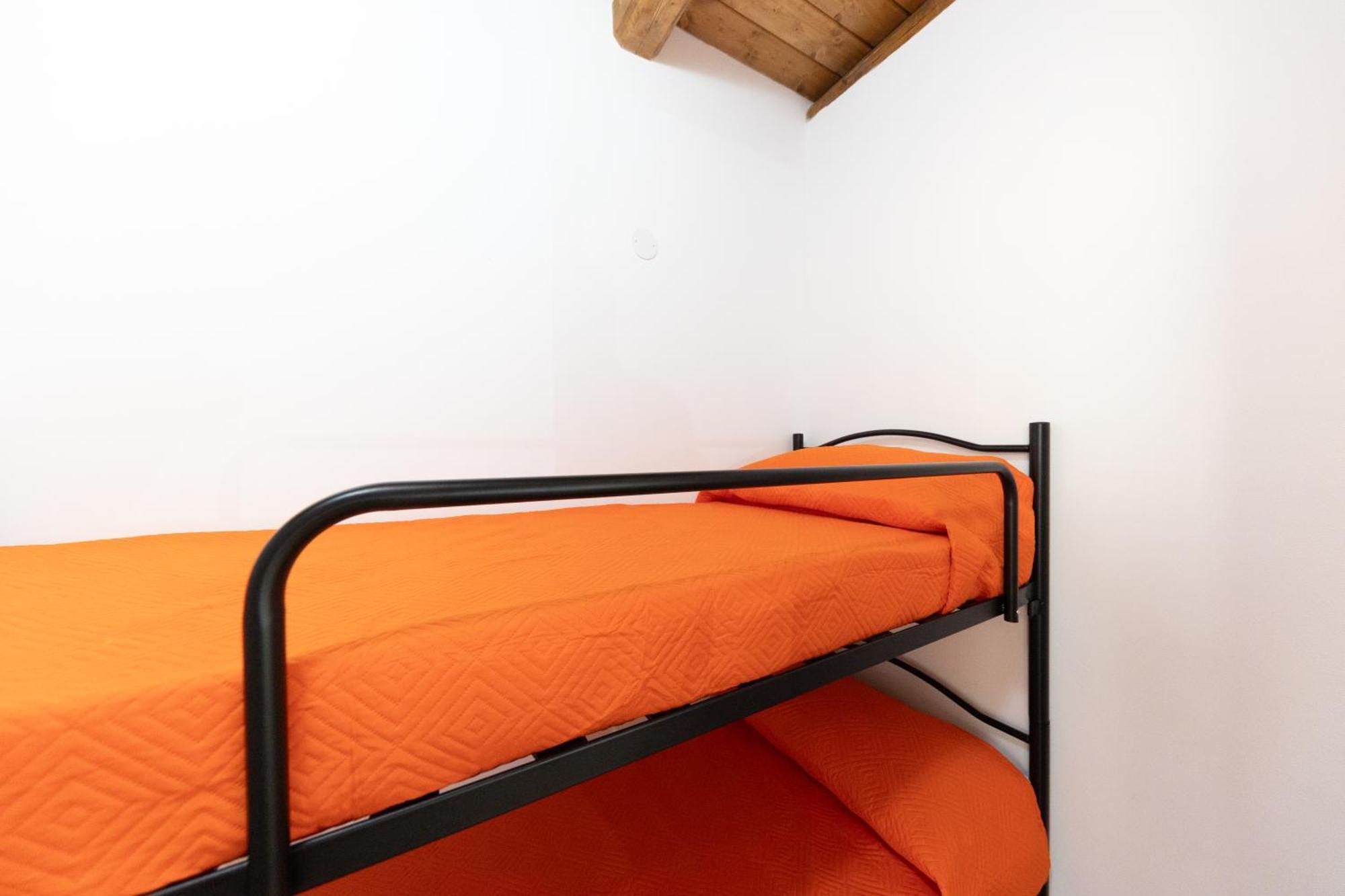 Cortile Gioeni Apartment تْشيفالو المظهر الخارجي الصورة