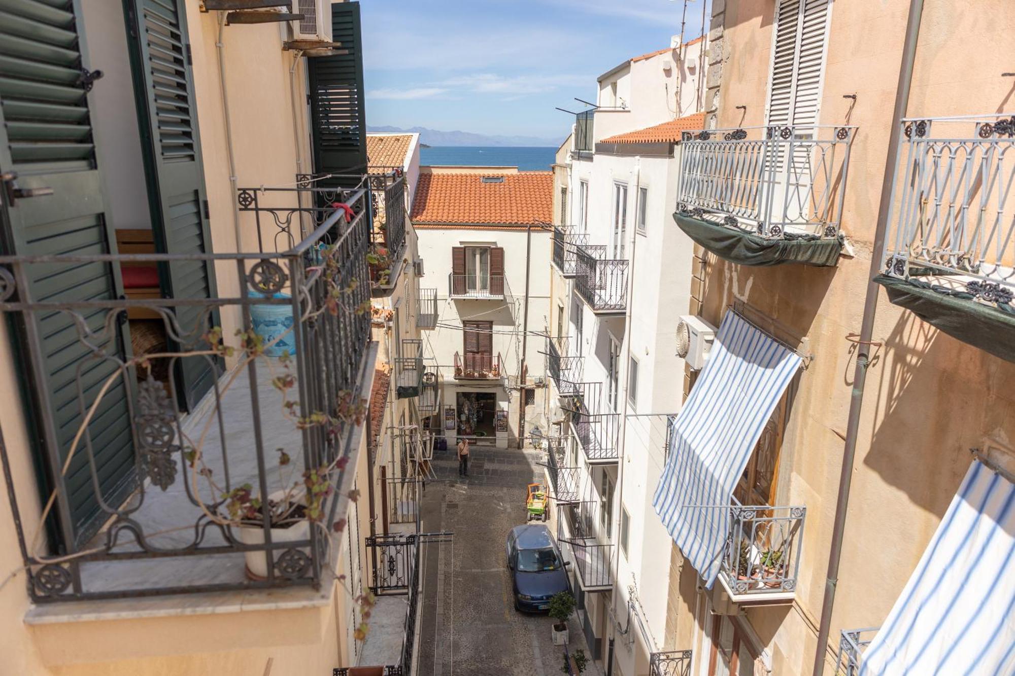 Cortile Gioeni Apartment تْشيفالو المظهر الخارجي الصورة