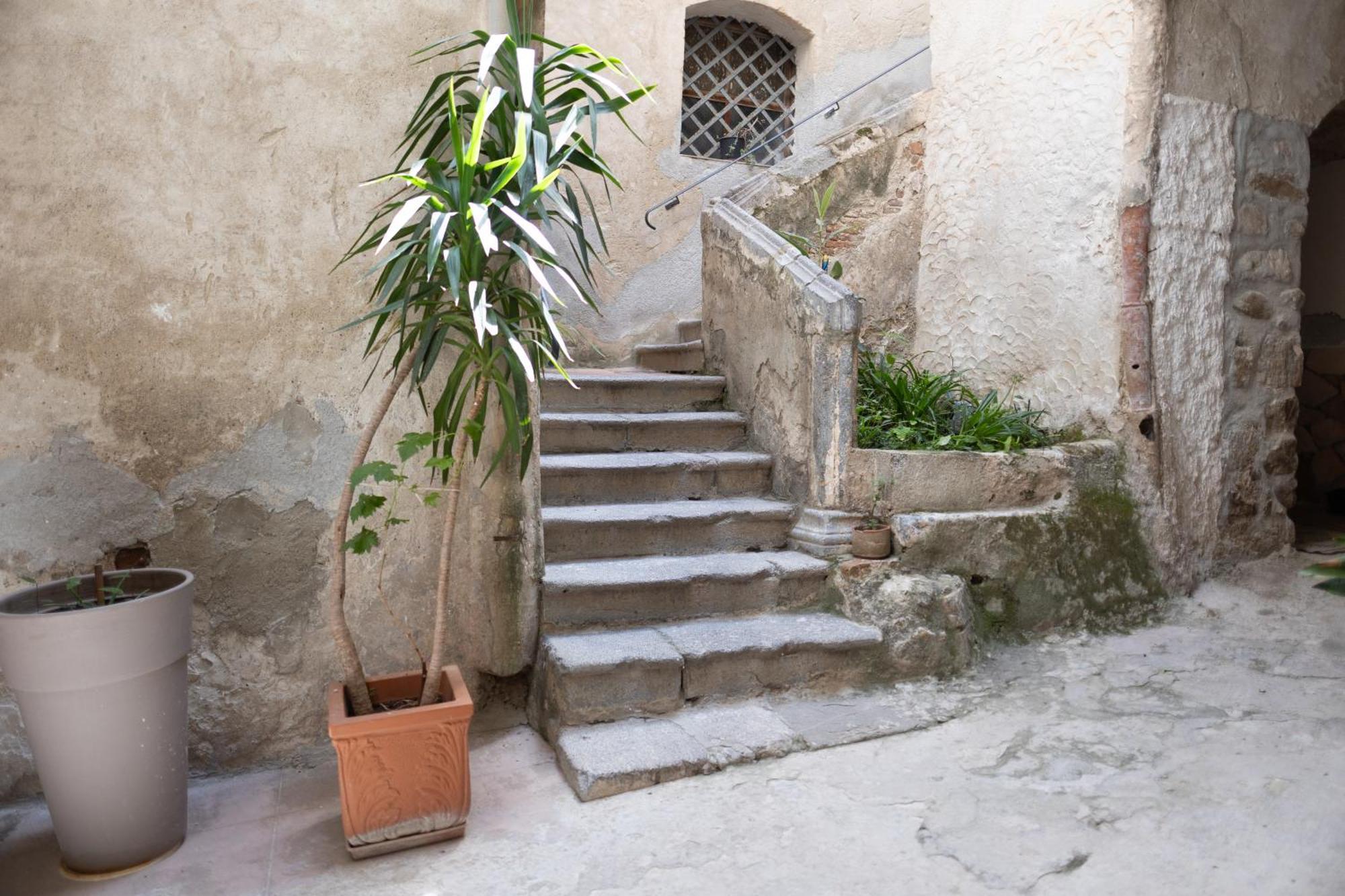Cortile Gioeni Apartment تْشيفالو المظهر الخارجي الصورة