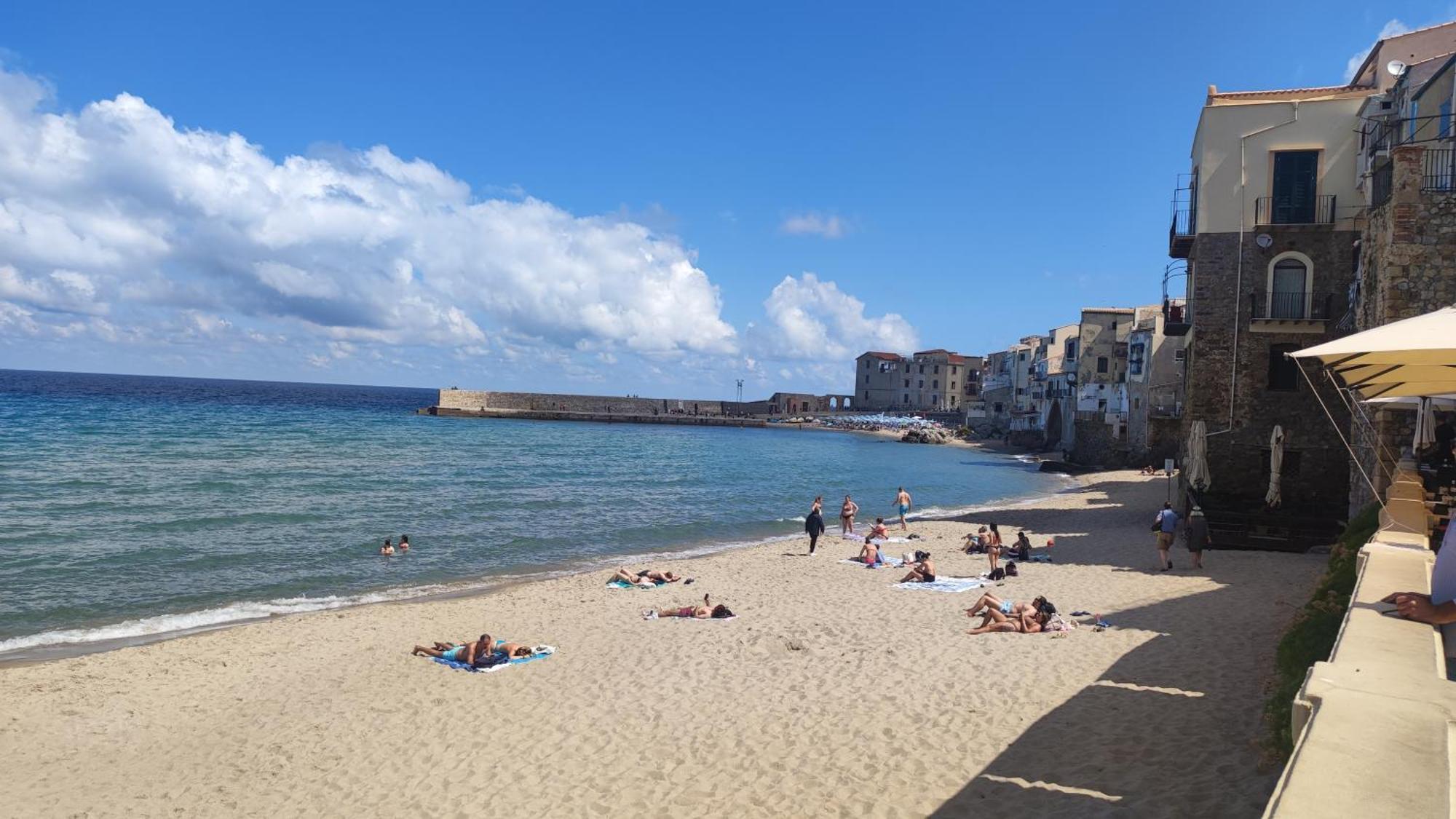 Cortile Gioeni Apartment تْشيفالو المظهر الخارجي الصورة